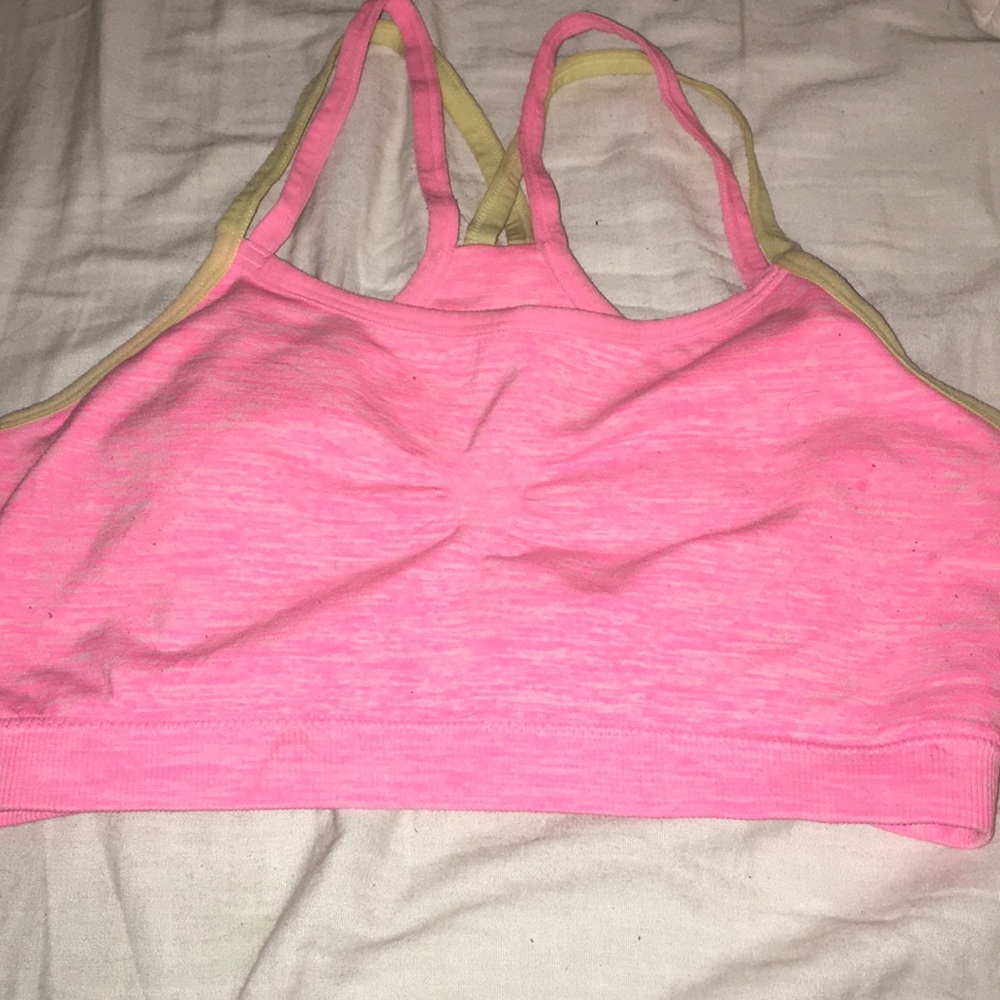sports bra